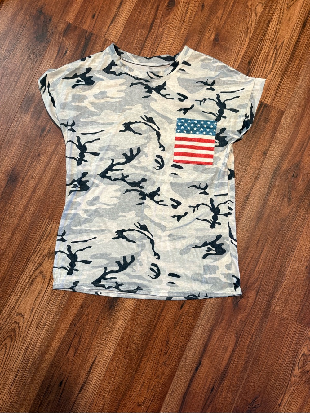 SHEIN Gray Camo Short Sleeve Tee with Flag Pocket